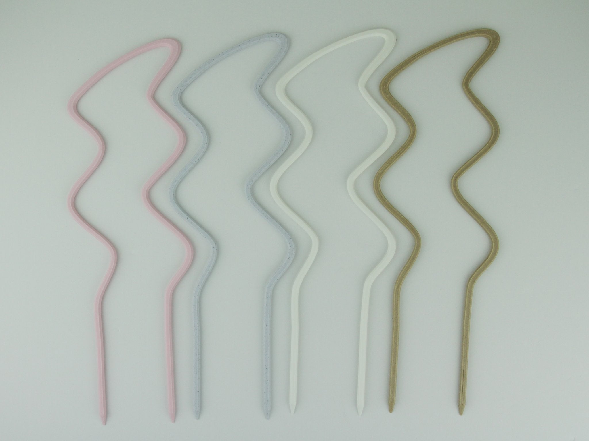 Breezy U trellises in pastel pink, marble, white and wood