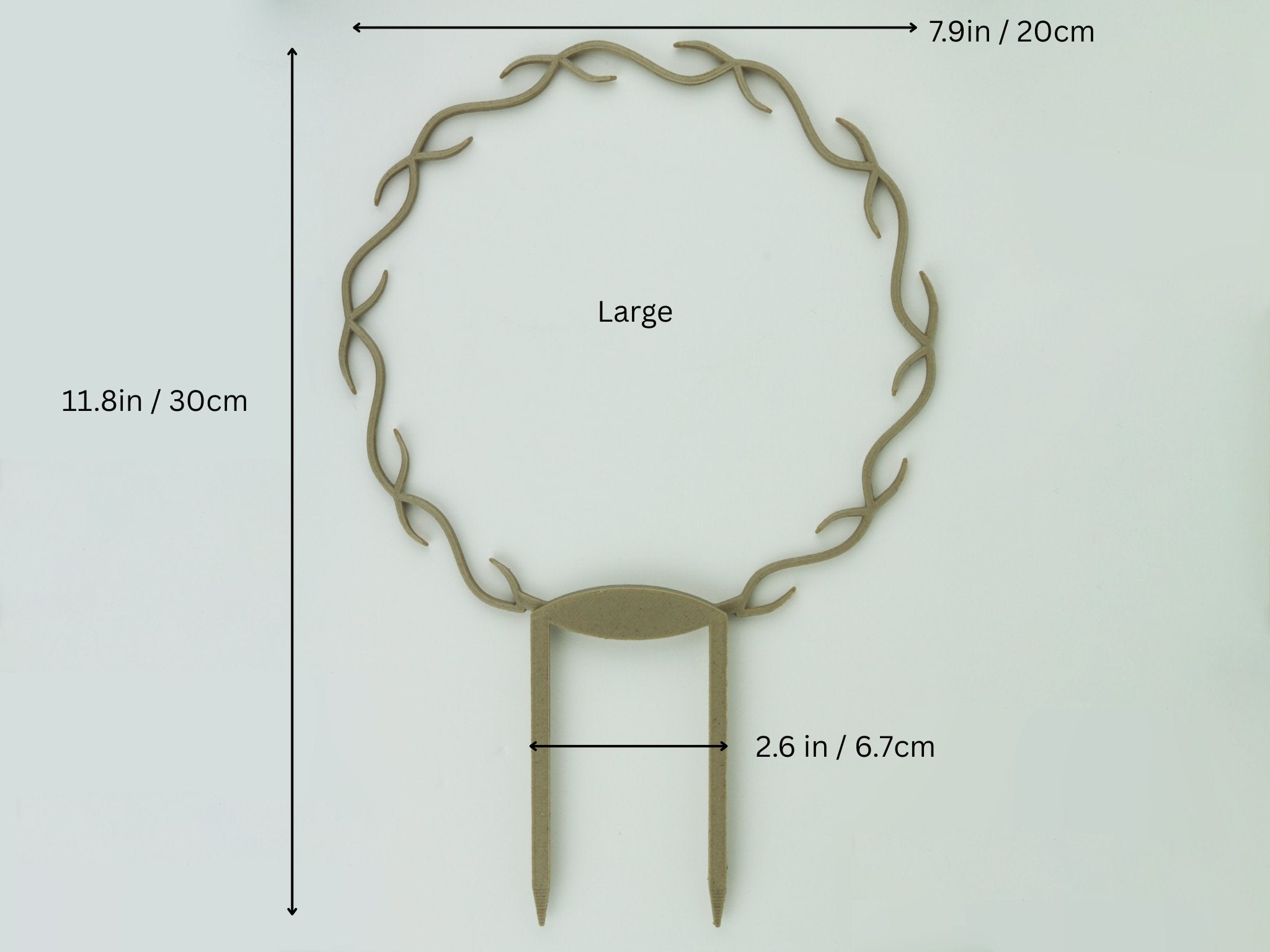 Large wreath trellis shown with its dimensions