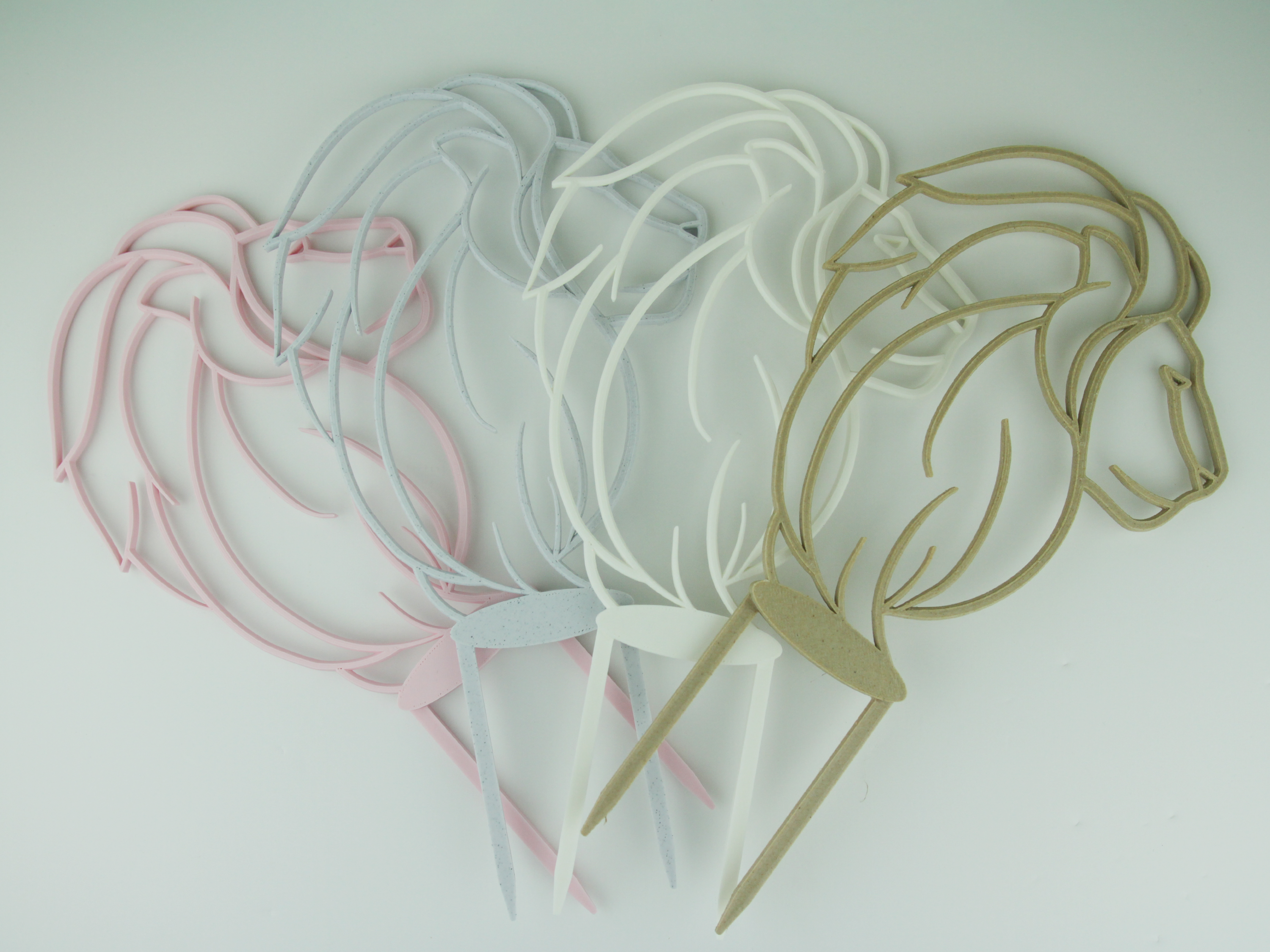 Lion trellises in Pastel Pink, Marble, White and wood colors