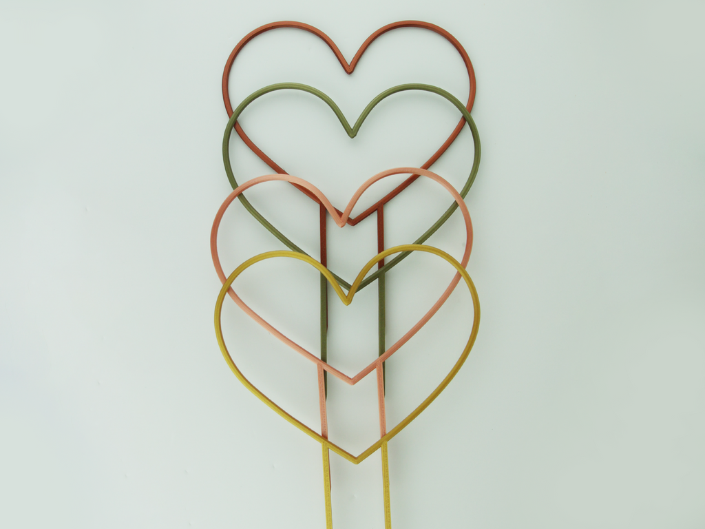 Copper, Bronze Green, Rose Gold and Gold color heart shaped trellises
