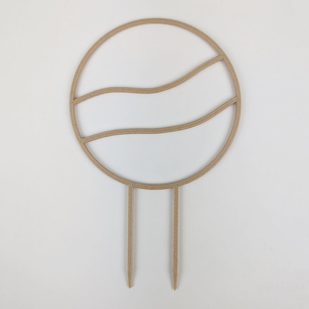 Wavy circle trellis in wood on a white background