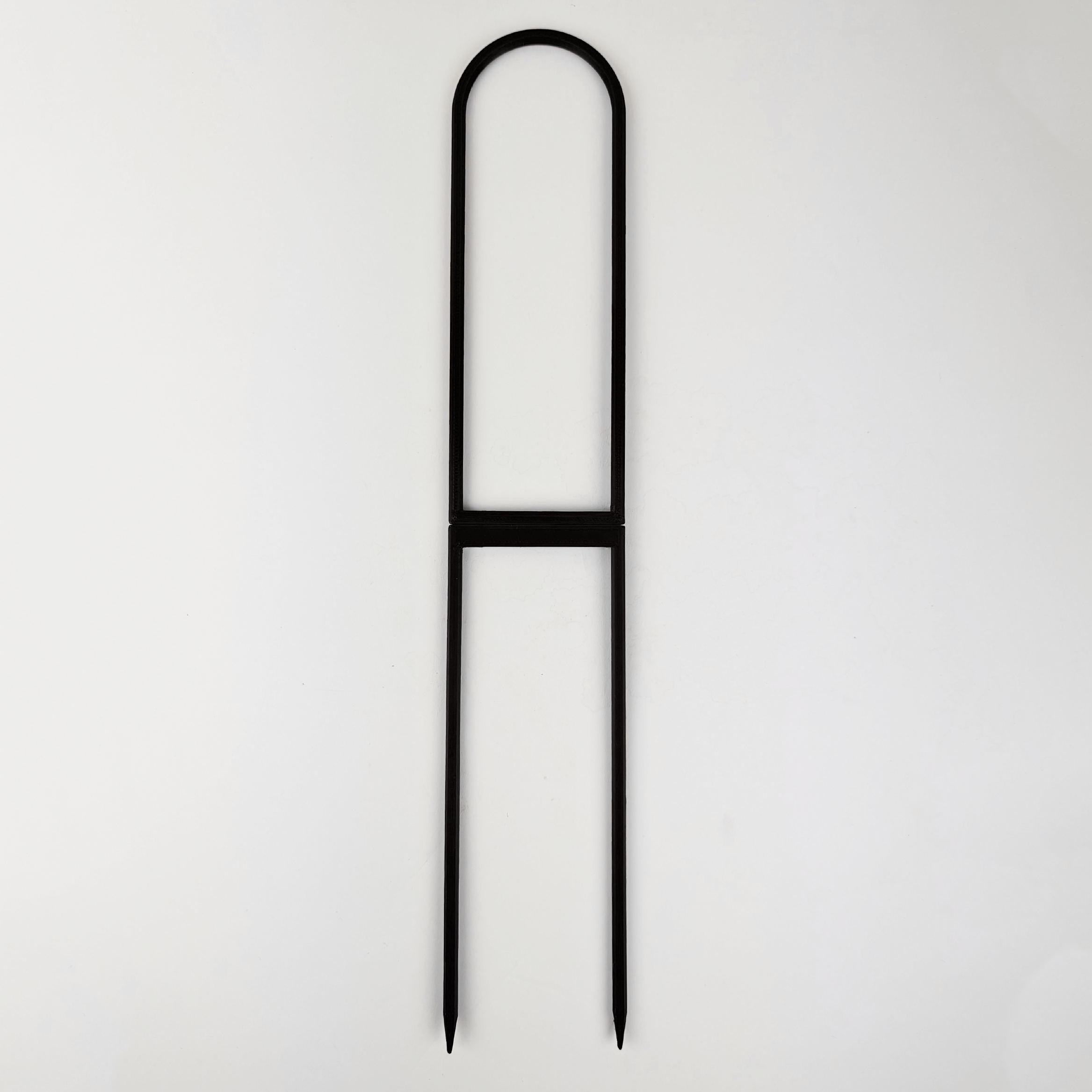 Extra large U trellis in color black