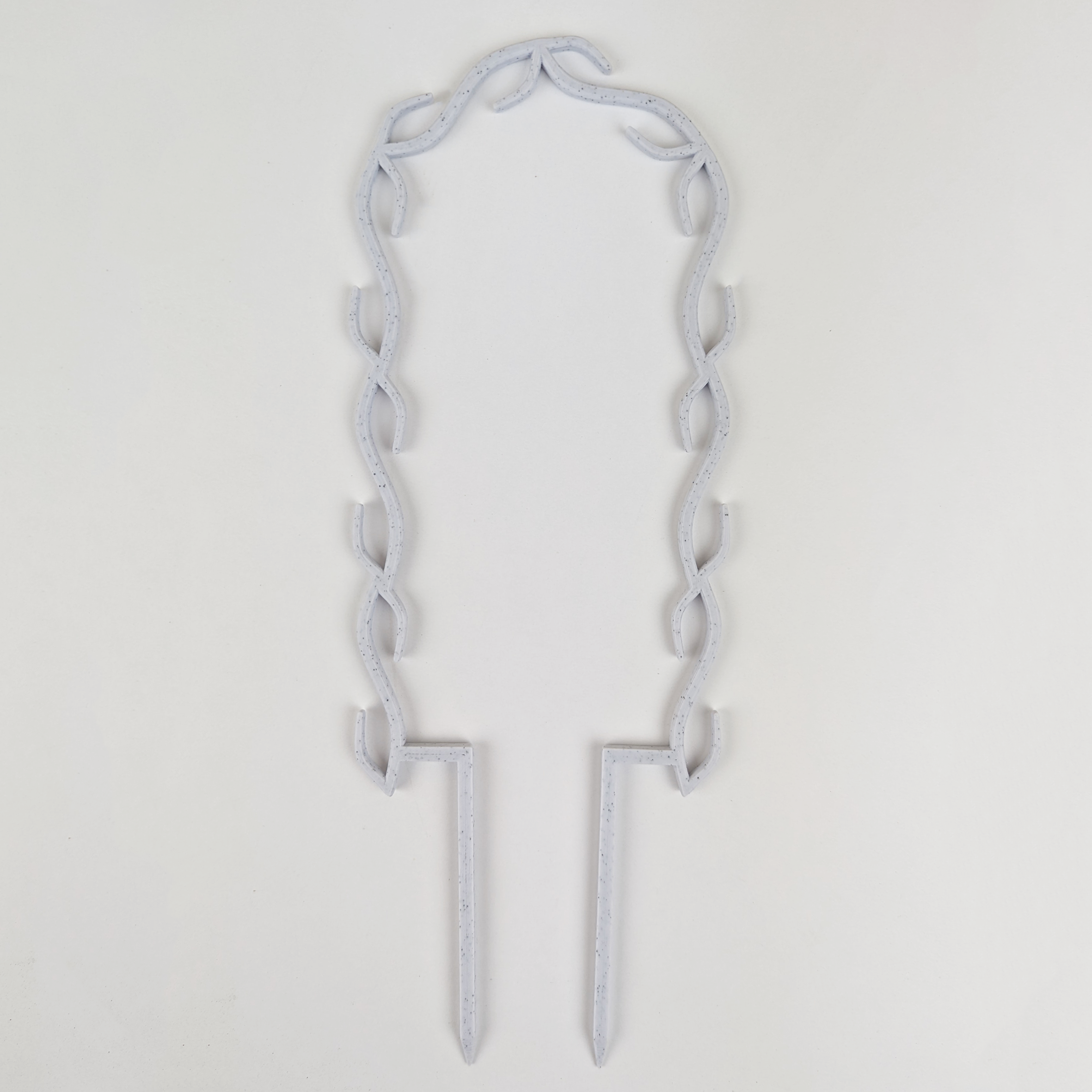 U Wreath Trellis in marble colour against a plain white background